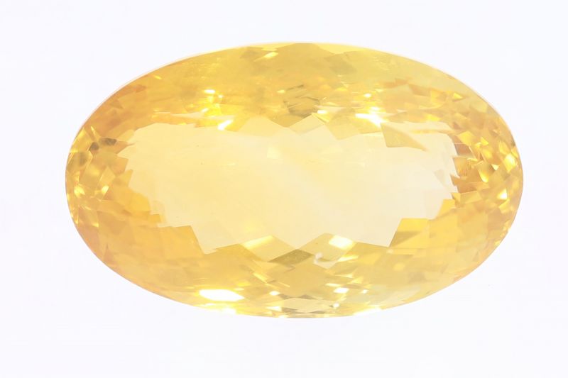 382005 Citrine/Golden Topaz (Sunehla)- 31.55 Carat Weight - Origin India