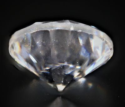 031756 Natural American Diamond Gemstone (White Zircon) - 5.80 Carat Weight - Origin USA