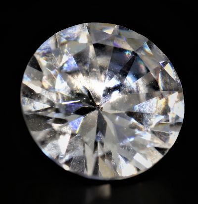 031756 Natural American Diamond Gemstone (White Zircon) - 5.80 Carat Weight - Origin USA