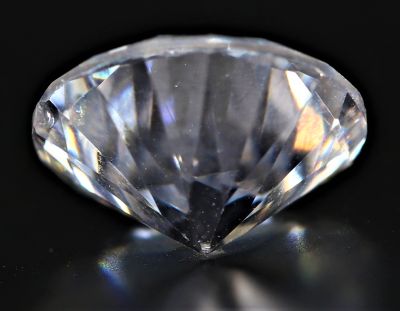 031763 Natural American Diamond Gemstone (White Zircon) - 4.55 Carat Weight - Origin USA