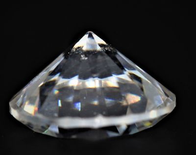 031765 Natural American Diamond Gemstone (White Zircon) - 4.70 Carat Weight - Origin USA