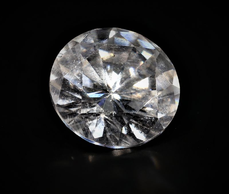 872008 Natural American Diamond Gemstone (White Zircon) - 11.00 Carat Weight - Origin USA
