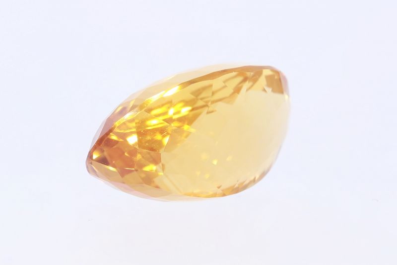 382019 Golden Topaz stone (Citrine/Sunehla) - 13.50 Carat Weight - Origin India