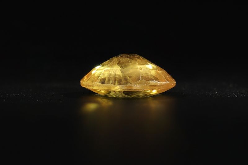 Yellow Sapphire Gemstone  Pukhraj Stone  4.25 Carat Weight  Origin Thailand 722007