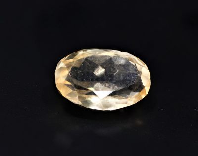 251717 Golden Topaz stone (Citrine/Sunehla) - 5.45 Carat Weight - Origin India