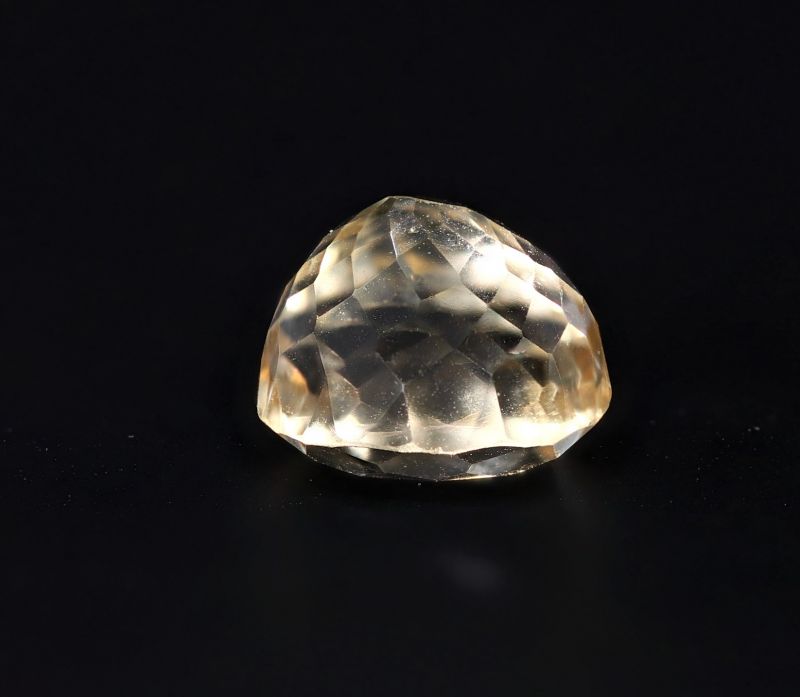 251750 Natural Golden Topaz stone (Citrine/Sunehla) - 4.35 Carat Weight - Origin India