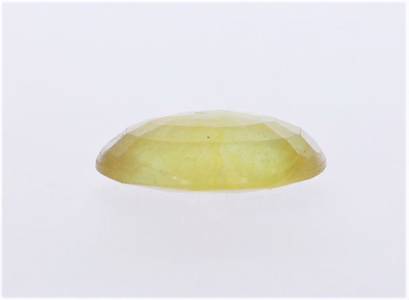 Yellow Sapphire stone  Pukhraj Ratan  3.65 Carat Weight Origin Sri Lanka 131726