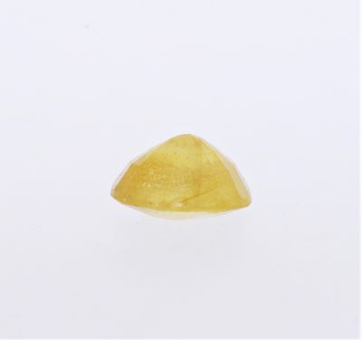 Natural Yellow Sapphire Gemstone  Pukhraj Ratan  4.7 Carat Weight  Origin Sri Lanka 131736