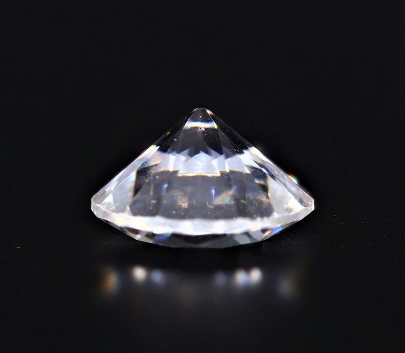 031745 Natural American Diamond Gemstone (White Zircon) - 4.65 Carat Weight - Origin USA