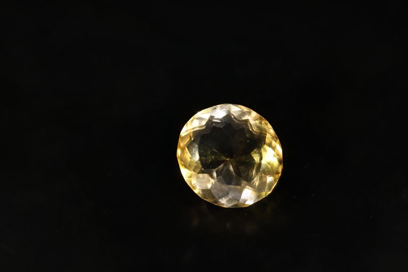 392033 Original Golden Topaz stone (Citrine/Sunehla) - 14.00 Carat Weight - Origin India