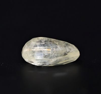 Yellow Sapphire Gemstone  Pukhraj Ratan  4.00 Carat Weight  Origin Sri Lanka 722015