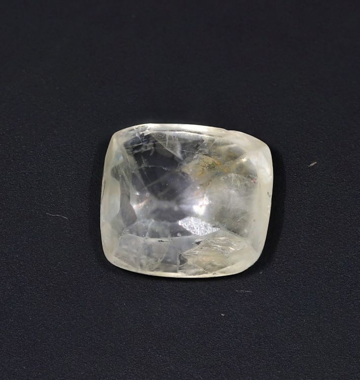 Yellow Sapphire Gemstone - Pukhraj Ratan - 3.25 Carat Weight - Thailand Origin