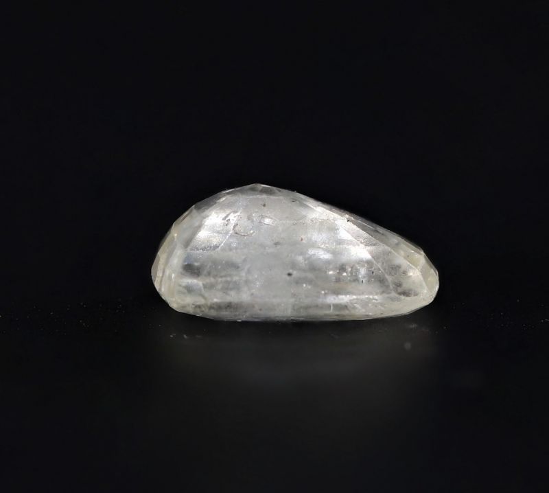 Yellow Sapphire Gemstone  Pukhraj Ratan  4.00 Carat Weight  Origin Sri Lanka 722029