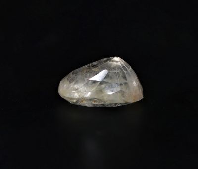Yellow Sapphire Gemstone  Pukhraj Ratan  3.5 Carat Weight  Origin Sri Lanka 722033