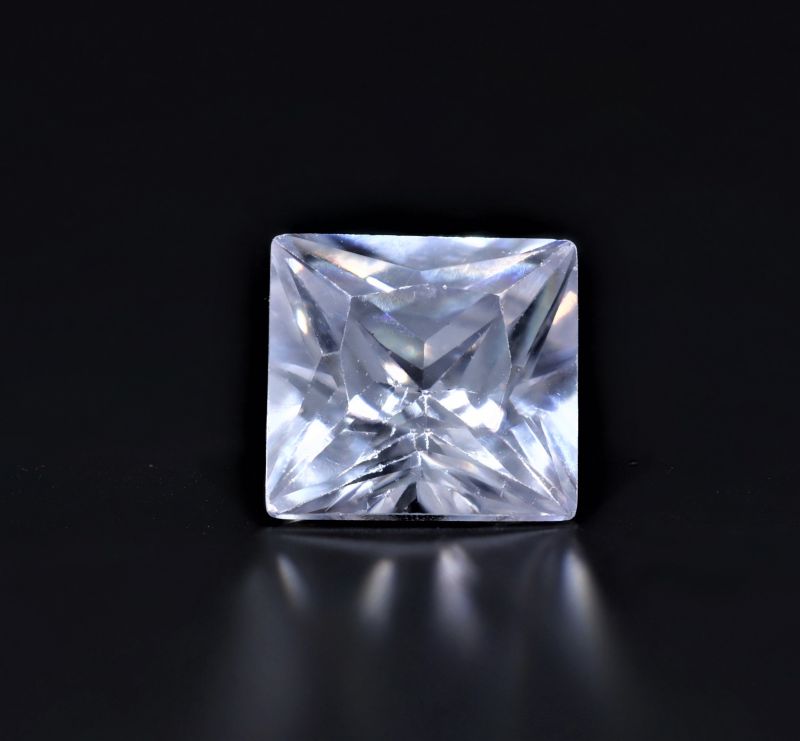 872028 American Diamond stone (White Zircon) - 20.00 Carat Weight - Origin USA