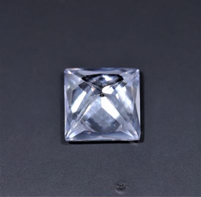 872028 American Diamond stone (White Zircon) - 20.00 Carat Weight - Origin USA