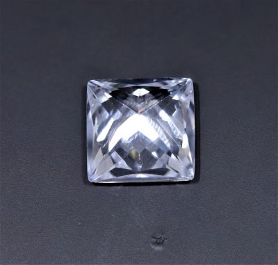 872029 American Diamond stone (White Zircon) - 21.50 Carat Weight - Origin USA