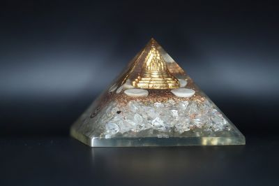 Sphatik+Gomti Chakra+Shree Yantra+Crystal+Pyramid  1-SJRER_PS_125