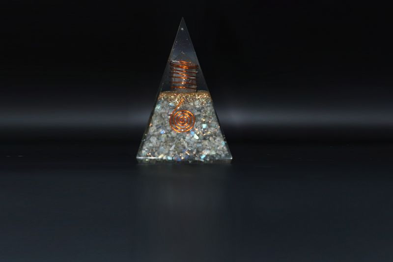 Labradorite Stone+Gomti Chakra+Shree Yantra+ORG+ Pyramid-SJRER_PS_132