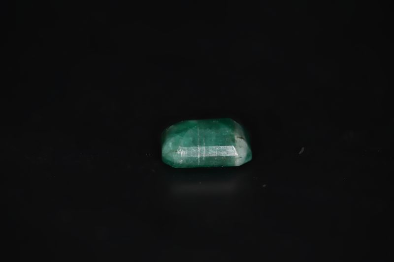 A22143_Original Emerald (Panna) 7.04 Carat Weight-Origin Zambia