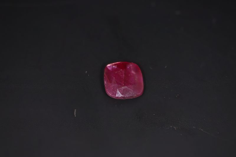 A22146_Natural Ruby gemstone (manik) 4.9 Carat Weight Origin Mysore