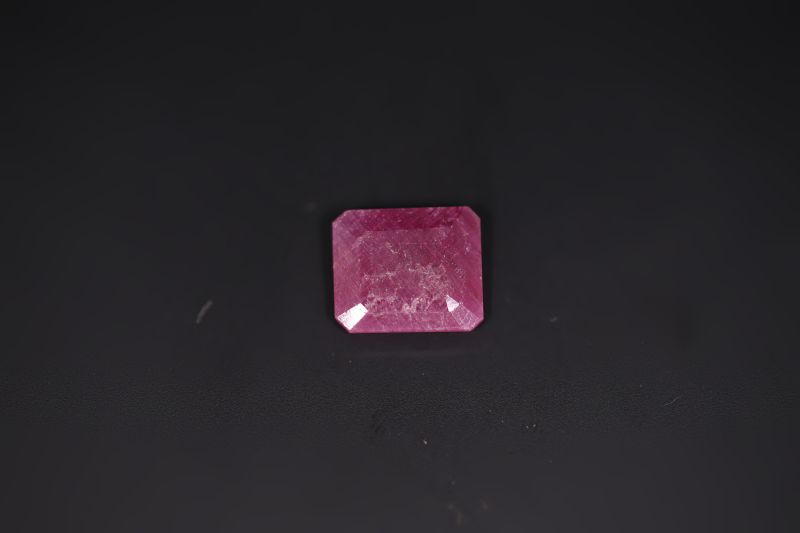 A22147_Natural Ruby gemstone (manik) 5.5 Carat Weight Origin Mysore