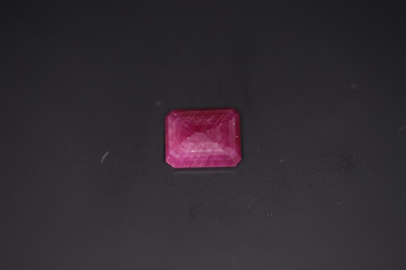 A22147_Natural Ruby gemstone (manik) 5.5 Carat Weight Origin Mysore