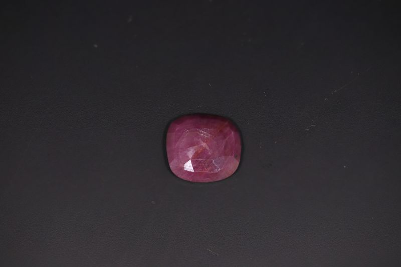 A22148_Natural Ruby gemstone (manik) 5.8 Carat Weight Origin Mysore